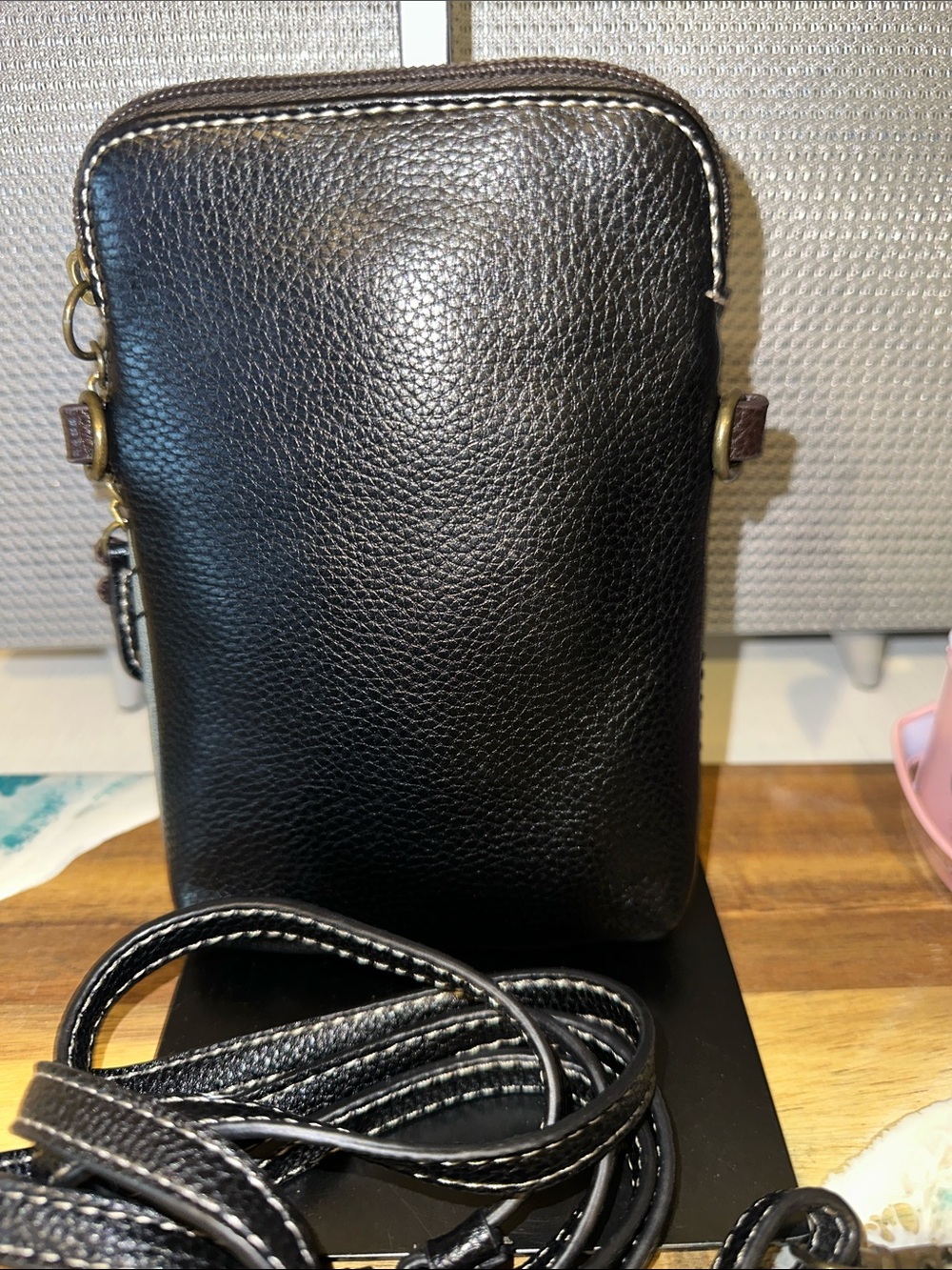 Chala Gray and Black Music Applique Crossbody Bag - Picture 3 of 5